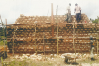 Bau der Schule (2013)